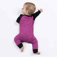 Charger l'image dans la galerie, Infant_RaceDiv_Onesie_Y_LtWineMelon_251537-_8593_back