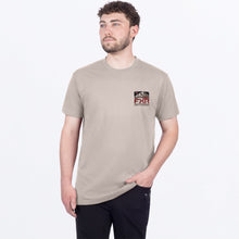Charger l'image dans la galerie, MMountainPremium_T-Shirt_SandOxblood_SKU_271308-_1727_Front
