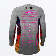 Charger l'image dans la galerie, Attack_UPF_Longsleeve_Y_GreycamoAnodized_232278-_0723_back
