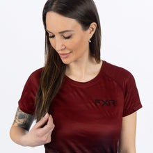 Charger l'image dans la galerie, ExhaleActive_TShirt_W_Merlot_231419-_2712_Side2
