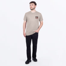 Charger l'image dans la galerie, MMountainPremium_T-Shirt_SandOxblood_SKU_271308-_1727_Extra1
