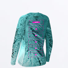 Charger l'image dans la galerie, Derby_UPF_Longsleeve_W_HighTideTeal_232205-_5600_back
